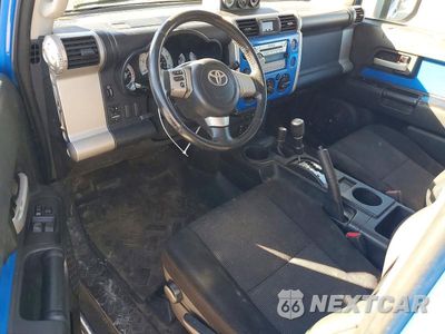Zdjęcie 8 z 13 samochodu: 2007 TOYOTA FJ CRUISER BASE VIN:JTEBU11FX70006089 - miniatura