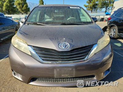 Piąte zdjęcie samochodu w środku: 2011 TOYOTA SIENNA LE VIN:5TDKK3DC1BS032965 - miniatura
