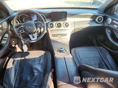Zdjęcie 8 z 12 samochodu: 2019 MERCEDES-BENZ C 300 4MATIC VIN:55SWF8EB9KU296995 - miniatura