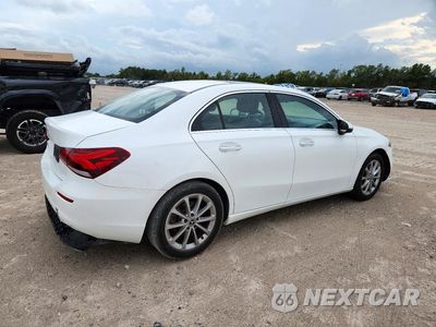 Trzecie zdjęcie samochodu z tyłu: 2019 MERCEDES-BENZ A 220 VIN:WDD3G4EB3KW025720 - miniatura
