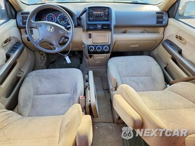 Zdjęcie 8 z 12 samochodu: 2005 HONDA CR-V LX VIN:JHLRD68595C004068 - miniatura