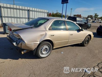 Trzecie zdjęcie samochodu z tyłu: 1998 TOYOTA CAMRY LE VIN:4T1BG22K1WU377609 - miniatura