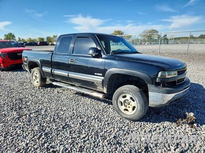 Czwarte zdjęcie samochodu z boku: 2000 CHEVROLET SILVERADO K1500 VIN:1GCEK19T3YZ163705 - miniatura