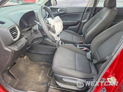 Zdjęcie 7 z 14 samochodu: 2021 HYUNDAI VENUE SE VIN:KMHRB8A37MU063972 - miniatura