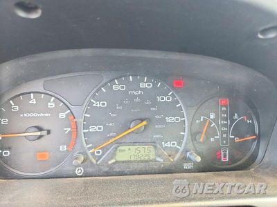 Zdjęcie 9 z 13 samochodu: 2000 HONDA ODYSSEY LX VIN:2HKRL185XYH601421 - miniatura