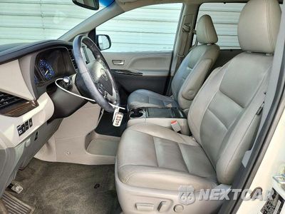 Zdjęcie 7 z 14 samochodu: 2015 TOYOTA SIENNA XLE 8-PASSENGER VIN:5TDYK3DCXFS627684 - miniatura