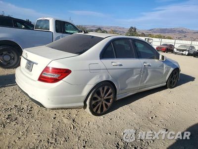Trzecie zdjęcie samochodu z tyłu: 2012 MERCEDES-BENZ C 250 VIN:WDDGF4HB2CA641097 - miniatura