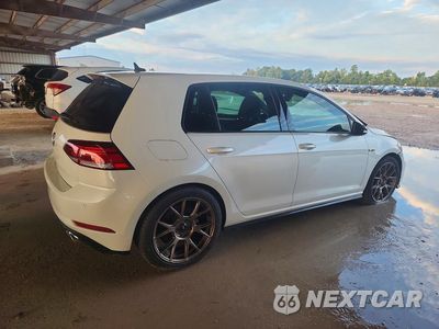 Trzecie zdjęcie samochodu z tyłu: 2019 VOLKSWAGEN GOLF R VIN:WVWVA7AU4KW208377 - miniatura