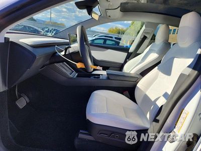 Zdjęcie 7 z 14 samochodu: 2026 TESLA MODEL Y VIN:7SAYGDEE1TF334329 - miniatura