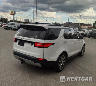 Czwarte zdjęcie samochodu z boku: 2018 LAND ROVER DISCOVERY HSE LUXURY VIN:SALRT2RV6JA069235 - miniatura