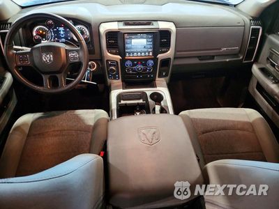 Zdjęcie 8 z 12 samochodu: 2016 RAM 1500 SLT VIN:1C6RR7LT2GS111361 - miniatura