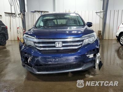 Piąte zdjęcie samochodu w środku: 2017 HONDA PILOT ELITE VIN:5FNYF6H04HB042614 - miniatura
