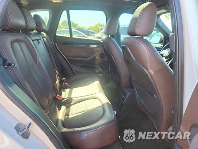 Zdjęcie 11 z 13 samochodu: 2016 BMW X1 XDRIVE28I VIN:WBXHT3C34GP888712 - miniatura
