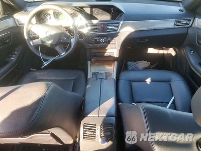 Zdjęcie 8 z 13 samochodu: 2011 MERCEDES-BENZ E 350 4MATIC VIN:WDDHF8HBXBA425072 - miniatura