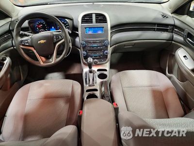 Zdjęcie 8 z 13 samochodu: 2014 CHEVROLET MALIBU LS VIN:1G11B5SL0EF114144 - miniatura