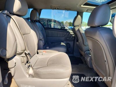 Zdjęcie 11 z 13 samochodu: 2010 TOYOTA SIENNA XLE VIN:5TDYK4CC3AS305193 - miniatura