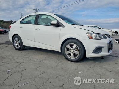 Czwarte zdjęcie samochodu z boku: 2017 CHEVROLET SONIC LS VIN:1G1JB5SH9H4146862 - miniatura