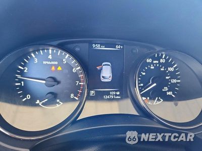 Zdjęcie 9 z 13 samochodu: 2018 NISSAN ROGUE SPORT SV VIN:JN1BJ1CR7JW251363 - miniatura