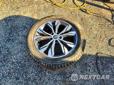 Zdjęcie 13 z 14 samochodu: 2017 INFINITI QX30 PREMIUM VIN:SJKCH5CR7HA027860 - miniatura