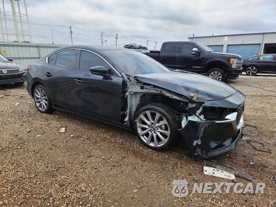Czwarte zdjęcie samochodu z boku: 2021 MAZDA 3 SELECT VIN:JM1BPABL8M1337601 - miniatura