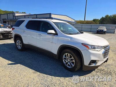Czwarte zdjęcie samochodu z boku: 2018 CHEVROLET TRAVERSE LT VIN:1GNEVGKW4JJ224389 - miniatura