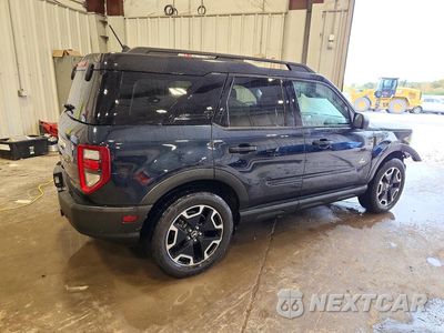 Trzecie zdjęcie samochodu z tyłu: 2021 FORD BRONCO SPORT OUTER BANKS VIN:3FMCR9C60MRA79114 - miniatura