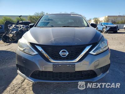 Piąte zdjęcie samochodu w środku: 2017 NISSAN SENTRA S VIN:3N1AB7AP9HY212418 - miniatura