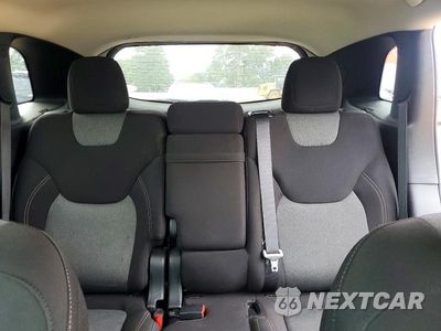 Zdjęcie 10 z 13 samochodu: 2018 JEEP CHEROKEE LATITUDE VIN:1C4PJLCB3JD531214 - miniatura