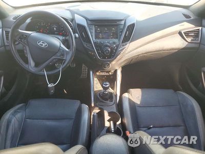 Zdjęcie 8 z 12 samochodu: 2016 HYUNDAI VELOSTER TURBO VIN:KMHTC6AE2GU300459 - miniatura