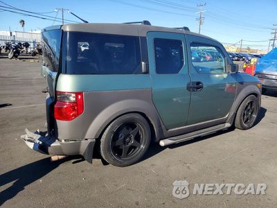 Trzecie zdjęcie samochodu z tyłu: 2004 HONDA ELEMENT EX VIN:5J6YH27564L023113 - miniatura