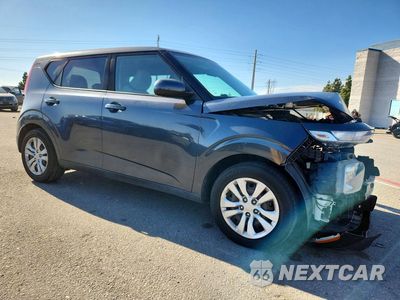 Czwarte zdjęcie samochodu z boku: 2020 KIA SOUL LX VIN:KNDJ23AU5L7097287 - miniatura