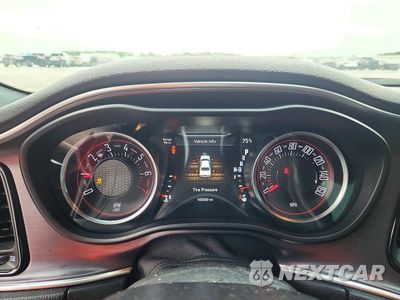 Zdjęcie 9 z 12 samochodu: 2018 DODGE CHALLENGER SXT VIN:2C3CDZAG0JH121954 - miniatura