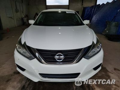 Piąte zdjęcie samochodu w środku: 2016 NISSAN ALTIMA 2.5 S VIN:1N4AL3AP0GC143814 - miniatura