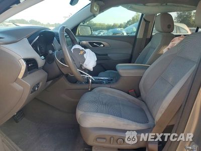 Zdjęcie 7 z 14 samochodu: 2019 CHEVROLET TRAVERSE LT VIN:1GNERGKW8KJ152165 - miniatura
