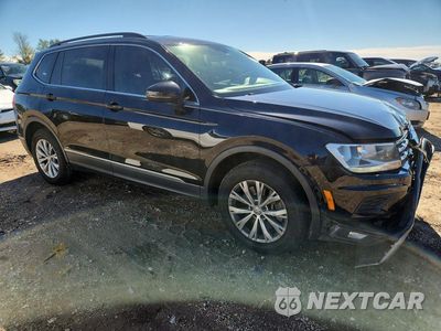 Czwarte zdjęcie samochodu z boku: 2018 VOLKSWAGEN TIGUAN SE VIN:3VV2B7AX7JM011147 - miniatura