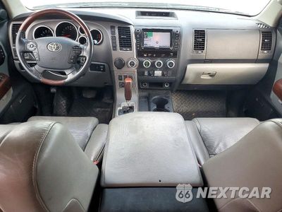 Zdjęcie 8 z 13 samochodu: 2011 TOYOTA SEQUOIA PLATINUM VIN:5TDYY5G14BS035244 - miniatura