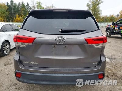 Zdjęcie 6 z 13 samochodu: 2017 TOYOTA HIGHLANDER LE VIN:5TDBZRFH0HS439921 - miniatura