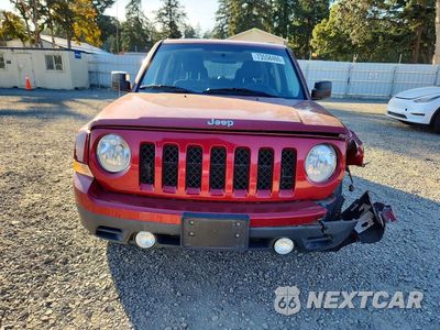 Piąte zdjęcie samochodu w środku: 2014 JEEP PATRIOT SPORT VIN:1C4NJPBAXED643716 - miniatura
