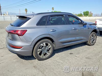 Trzecie zdjęcie samochodu z tyłu: 2021 AUDI E-TRON PREMIUM VIN:WA1AAAGE2MB022109 - miniatura