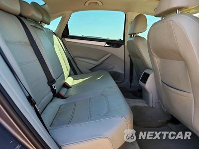 Zdjęcie 10 z 12 samochodu: 2013 VOLKSWAGEN PASSAT SE VIN:1VWBN7A31DC038818 - miniatura