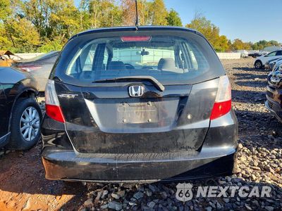Zdjęcie 6 z 12 samochodu: 2010 HONDA FIT VIN:JHMGE8H20AC003340 - miniatura