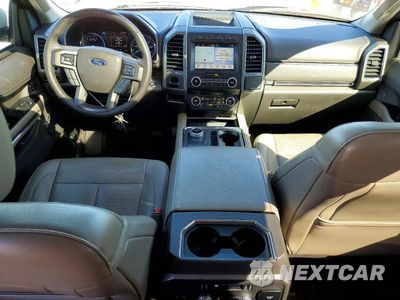 Zdjęcie 8 z 12 samochodu: 2018 FORD EXPEDITION XLT VIN:1FMJU1HT2JEA39024 - miniatura