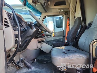 Zdjęcie 7 z 14 samochodu: 2018 PETERBILT 579 SEMI TRUCK VIN:1XPBDP9X4JD474046 - miniatura