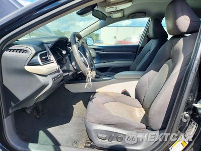 Zdjęcie 7 z 13 samochodu: 2018 TOYOTA CAMRY LE VIN:4T1B11HK2JU023657 - miniatura
