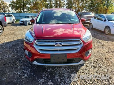 Piąte zdjęcie samochodu w środku: 2018 FORD ESCAPE SE VIN:1FMCU9GD2JUB02016 - miniatura