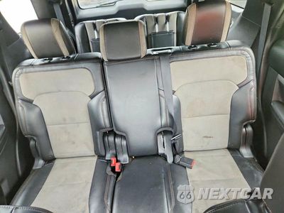 Zdjęcie 10 z 13 samochodu: 2017 FORD EXPLORER XLT VIN:1FM5K7D8XHGD36293 - miniatura