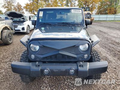 Piąte zdjęcie samochodu w środku: 2016 JEEP WRANGLER UNLIMITED SPORT VIN:1C4BJWDG7GL270559 - miniatura