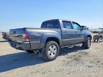 Trzecie zdjęcie samochodu z tyłu: 2013 TOYOTA TACOMA DOUBLE CAB PRERUNNER VIN:5TFJU4GN5DX038001 - miniatura