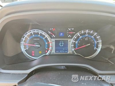 Zdjęcie 9 z 13 samochodu: 2019 TOYOTA 4RUNNER LIMITED VIN:JTEBU5JR7K5727676 - miniatura