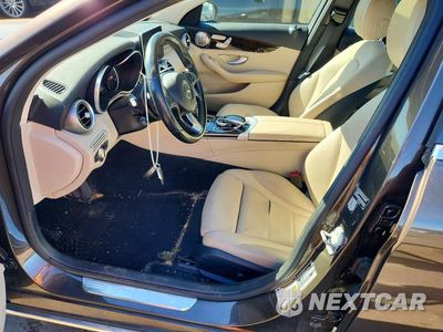 Zdjęcie 7 z 12 samochodu: 2015 MERCEDES-BENZ C 300 4MATIC VIN:55SWF4KB7FU059585 - miniatura